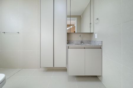 Studio à venda com 32m², 1 quarto e sem vaga Studio à venda com 32m², 1 quarto e sem vagaBanheiro