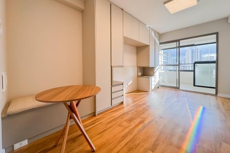 Studio à venda com 32m², 1 quarto e sem vaga Studio à venda com 32m², 1 quarto e sem vagaStudio