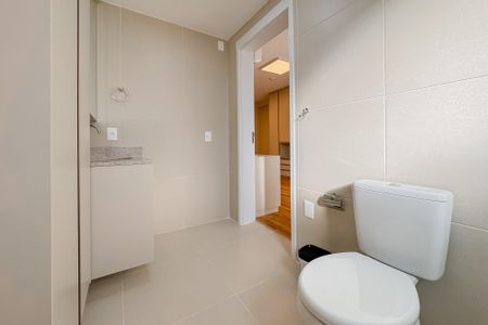 Studio à venda com 32m², 1 quarto e sem vaga Studio à venda com 32m², 1 quarto e sem vagaBanheiro