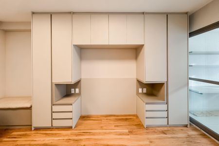 Studio à venda com 32m², 1 quarto e sem vaga Studio à venda com 32m², 1 quarto e sem vagaStudio