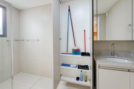 Studio à venda com 32m², 1 quarto e sem vaga Studio à venda com 32m², 1 quarto e sem vagaBanheiro