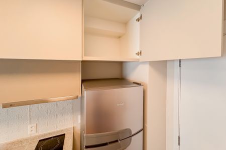 Studio à venda com 32m², 1 quarto e sem vaga Studio à venda com 32m², 1 quarto e sem vagaCozinha - Armários