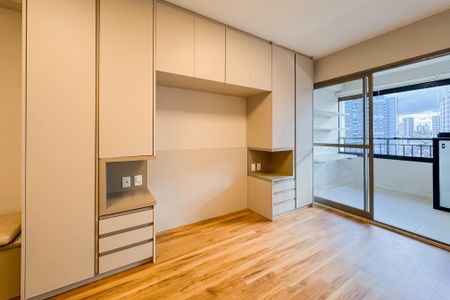 Studio à venda com 32m², 1 quarto e sem vaga Studio à venda com 32m², 1 quarto e sem vagaStudio