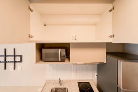 Studio à venda com 32m², 1 quarto e sem vaga Studio à venda com 32m², 1 quarto e sem vagaCozinha - Armários
