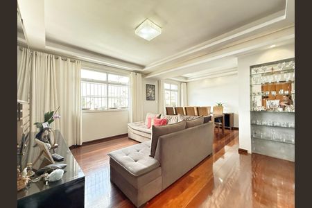 Sala de apartamento à venda com 3 quartos, 112m² em Nova Suíça, Belo Horizonte