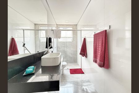 Apartamento à venda com 112m², 3 quartos e 2 vagas Apartamento à venda com 112m², 3 quartos e 2 vagasBanheiro