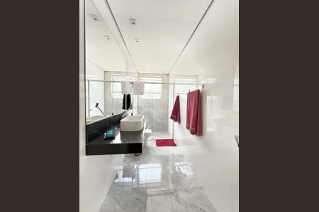 Apartamento à venda com 112m², 3 quartos e 2 vagas Apartamento à venda com 112m², 3 quartos e 2 vagasBanheiro