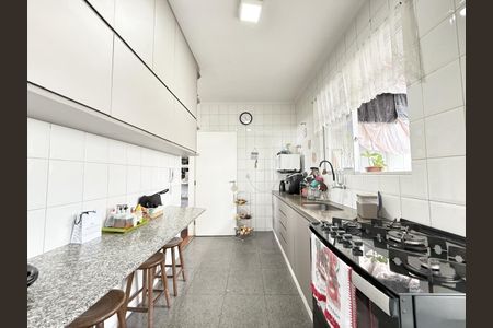 Apartamento à venda com 112m², 3 quartos e 2 vagas Apartamento à venda com 112m², 3 quartos e 2 vagasCozinha