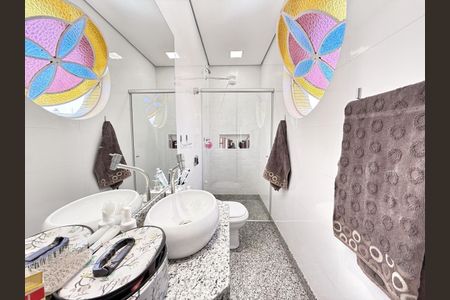 Apartamento à venda com 112m², 3 quartos e 2 vagas Apartamento à venda com 112m², 3 quartos e 2 vagasBanheiro do Quarto 3