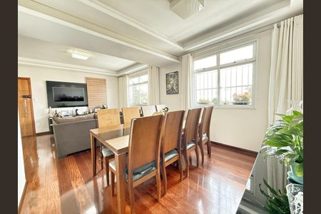 Apartamento à venda com 112m², 3 quartos e 2 vagas Apartamento à venda com 112m², 3 quartos e 2 vagasSala