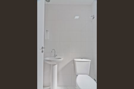 Apartamento para alugar com 40m², 2 quartos e sem vaga Apartamento para alugar com 40m², 2 quartos e sem vagaBanheiro