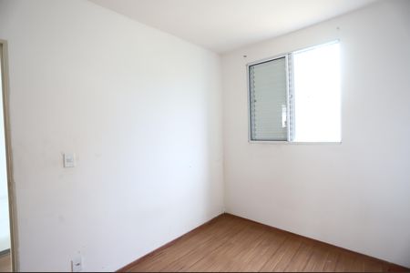 Quarto 2 de apartamento para alugar com 2 quartos, 51m² em Parque Residencial Casa Branca, Suzano