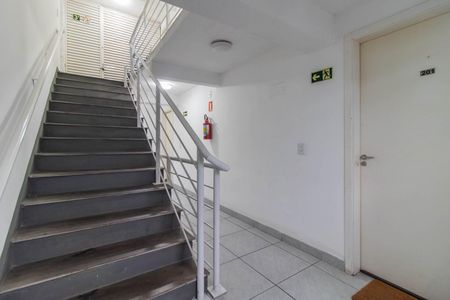Apartamento para alugar com 47m², 2 quartos e 1 vagaEscada