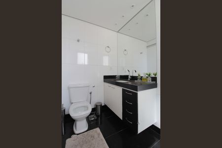 Apartamento para alugar com 240m², 4 quartos e 4 vagasBanheiro da Suite 1