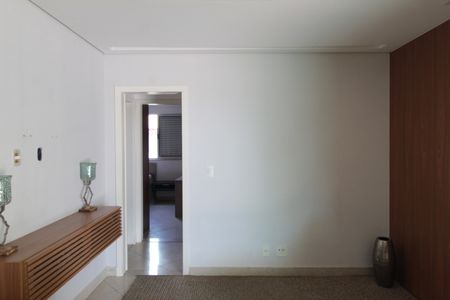 Apartamento para alugar com 240m², 4 quartos e 4 vagasSala