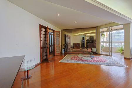 Sala de apartamento à venda com 4 quartos, 240m² em Santo Agostinho, Belo Horizonte