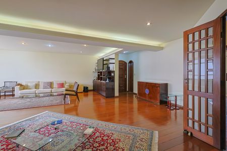 Apartamento à venda com 240m², 4 quartos e 3 vagasSala