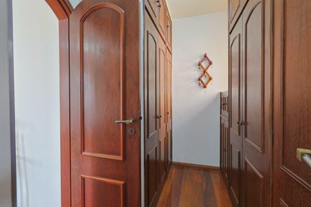 Apartamento à venda com 240m², 4 quartos e 3 vagasSuíte 2