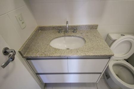 Apartamento à venda com 64m², 2 quartos e 1 vagaBanheiro social