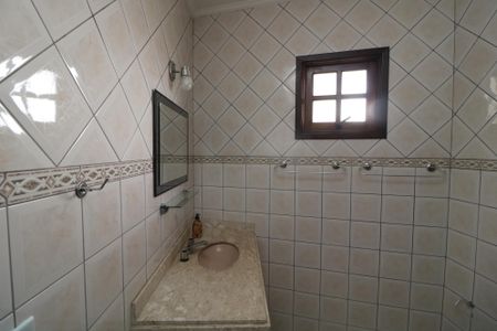 Casa para alugar com 205m², 3 quartos e 5 vagasBanheiro da Suíte