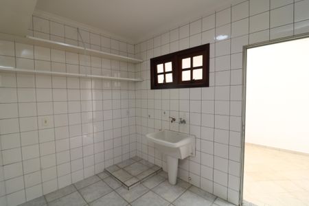 Casa para alugar com 205m², 3 quartos e 5 vagasÁrea de Serviço