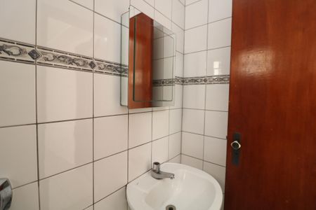 Casa para alugar com 205m², 3 quartos e 5 vagasBanheiro Social