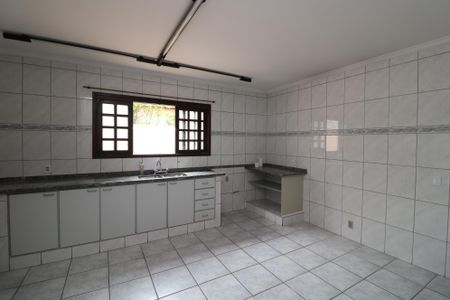 Casa para alugar com 205m², 3 quartos e 5 vagasCozinha