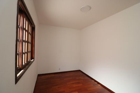 Casa para alugar com 205m², 3 quartos e 5 vagasQuarto 1