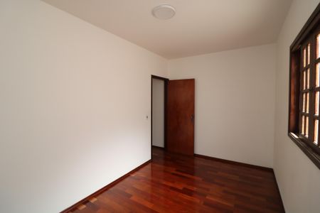 Casa para alugar com 205m², 3 quartos e 5 vagasQuarto 1