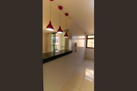 Apartamento à venda com 82m², 2 quartos e 1 vaga Apartamento à venda com 82m², 2 quartos e 1 vagaCozinha e Área de Serviço