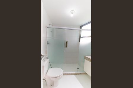 Apartamento à venda com 82m², 2 quartos e 1 vaga Apartamento à venda com 82m², 2 quartos e 1 vagaBanheiro da Suíte