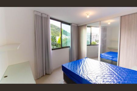 Apartamento à venda com 82m², 2 quartos e 1 vaga Apartamento à venda com 82m², 2 quartos e 1 vagaSuíte