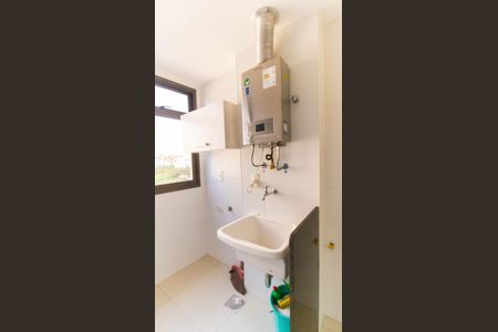 Apartamento à venda com 82m², 2 quartos e 1 vaga Apartamento à venda com 82m², 2 quartos e 1 vagaCozinha e Área de Serviço