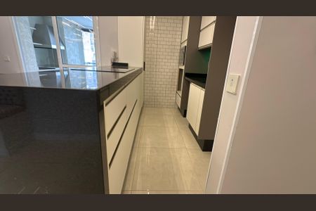 Apartamento à venda com 65m², 2 quartos e 2 vagasCozinha