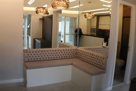 Apartamento à venda com 65m², 2 quartos e 2 vagasSala