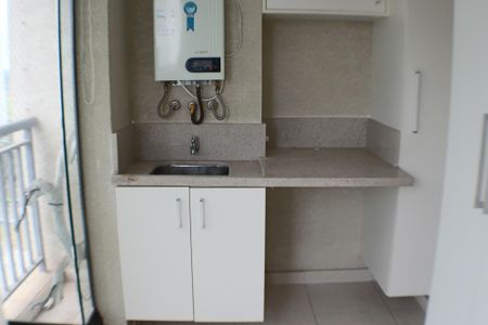 Apartamento à venda com 65m², 2 quartos e 2 vagasÁrea de Serviço