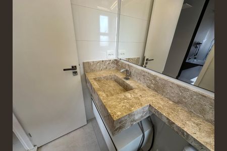 Apartamento à venda com 65m², 2 quartos e 2 vagasBanheiro da Suíte