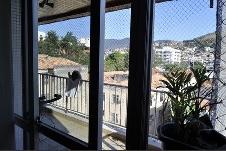 Apartamento para alugar com 120m², 4 quartos e 2 vagasSala