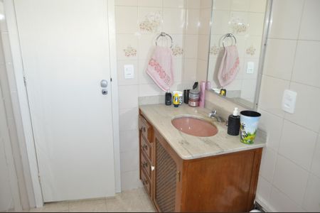 Apartamento para alugar com 120m², 4 quartos e 2 vagasBanheiro