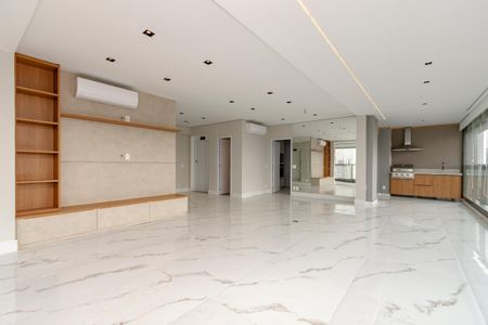 Sala de apartamento à venda com 3 quartos, 168m² em Vila Cordeiro, São Paulo