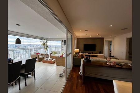 Apartamento à venda com 145m², 3 quartos e 3 vagasVaranda