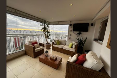 Apartamento à venda com 145m², 3 quartos e 3 vagasVaranda