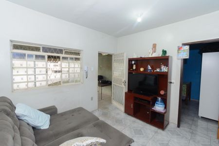 Sala de casa à venda com 4 quartos, 250m² em Novo Eldorado, Contagem
