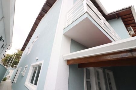 Casa à venda com 162m², 3 quartos e 2 vagasCorredor Lateral