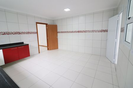 Casa à venda com 162m², 3 quartos e 2 vagasCozinha