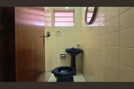 Casa para alugar com 294m², 5 quartos e 5 vagasBanheiro 3