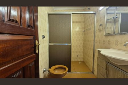 Casa para alugar com 294m², 5 quartos e 5 vagasBanheiro da suíte