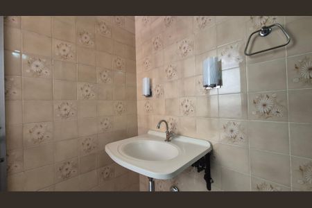 Casa para alugar com 294m², 5 quartos e 5 vagasBanheiro 3