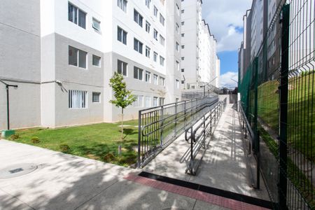 Apartamento para alugar com 40m², 2 quartos e sem vagaÁrea comum - Entrada