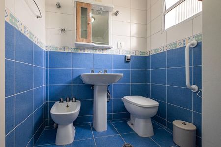 Apartamento à venda com 145m², 4 quartos e 1 vaga Apartamento à venda com 145m², 4 quartos e 1 vagaBanheiro da Suíte